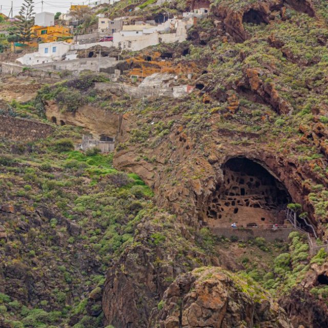 Cenobio de Valerón Caves